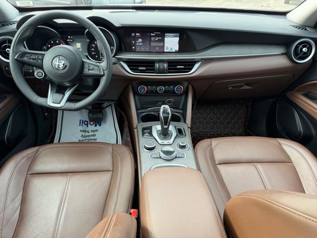 Used 2021 Alfa Romeo Stelvio Ti image 9