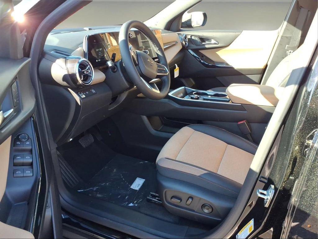 New 2026 Chevrolet Equinox ACTIV w/ Convenience Package III FWD image 5