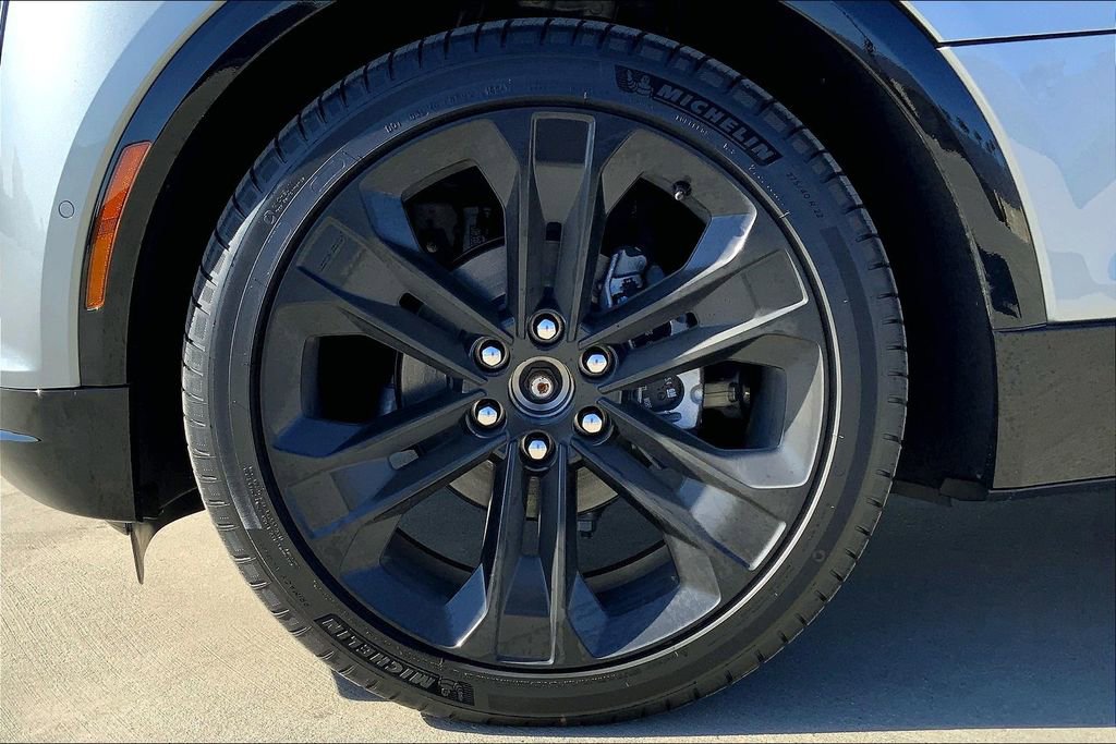 New 2025 Cadillac Lyriq Luxury image 13