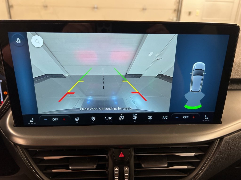 New 2025 Ford Escape SE image 12