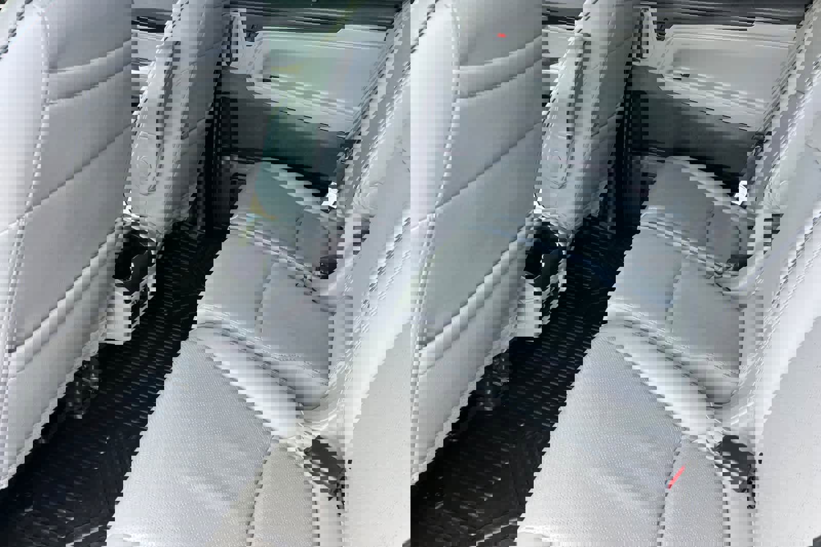 Used 2022 Honda Odyssey Elite image 4