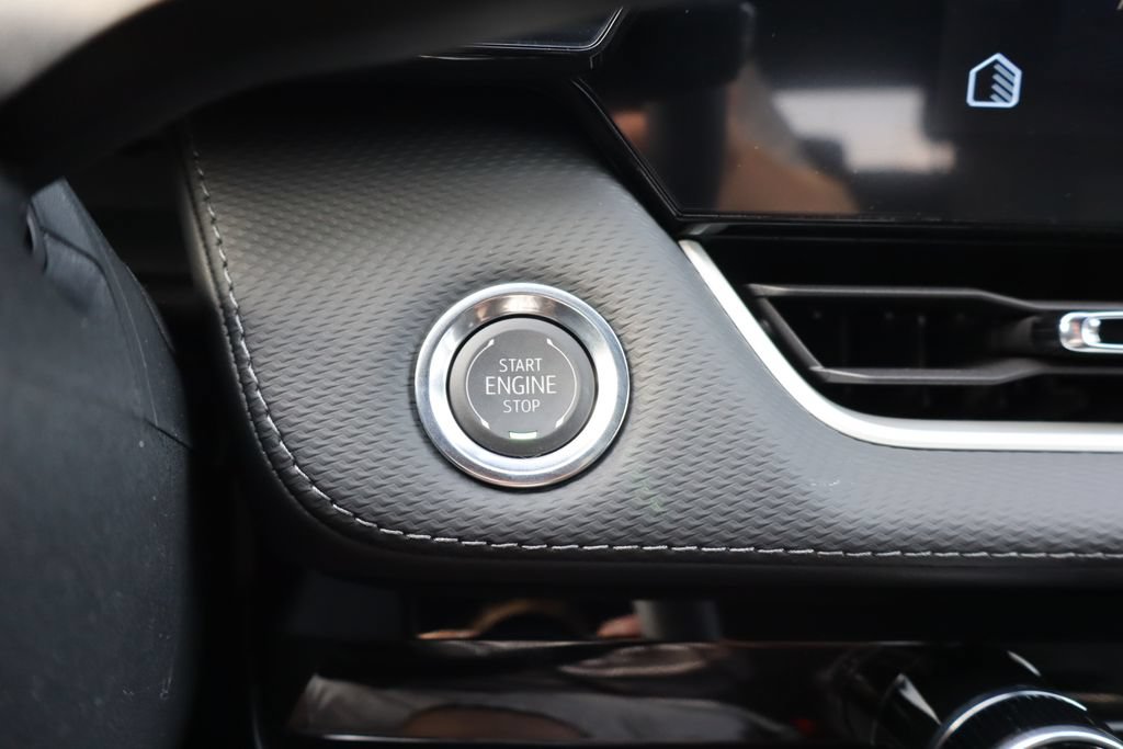New 2027 Chevrolet Equinox LT FWD image 15