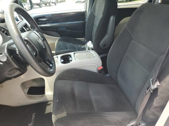 Used 2016 Dodge Grand Caravan SXT FWD image 23