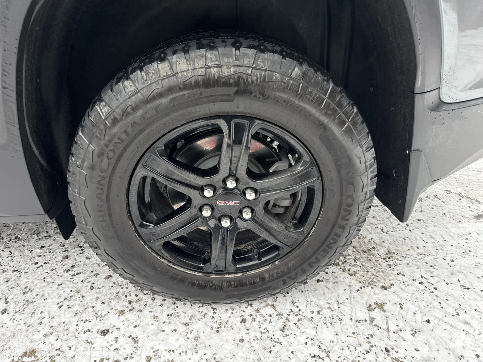 Used 2022 GMC Acadia AT4 w/ Technology Package image 4