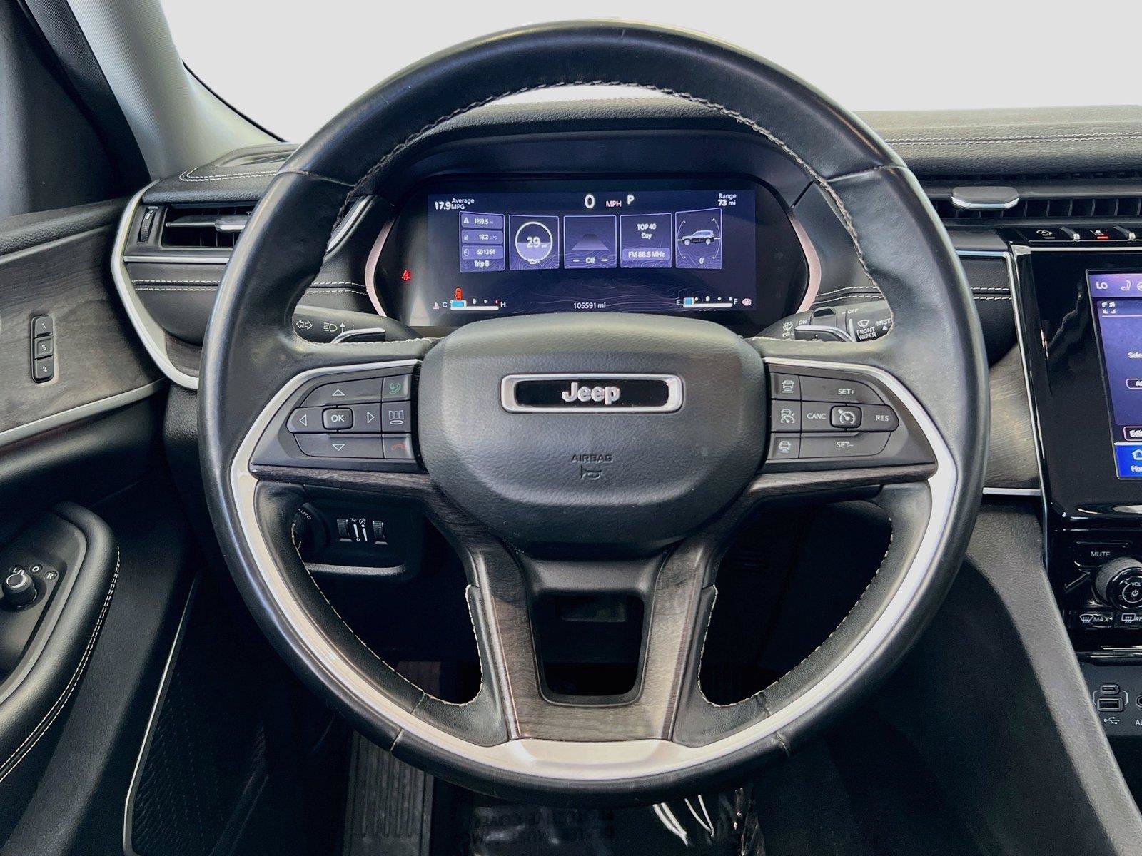 Used 2021 Jeep Grand Cherokee L Limited AWD/4WD image 17