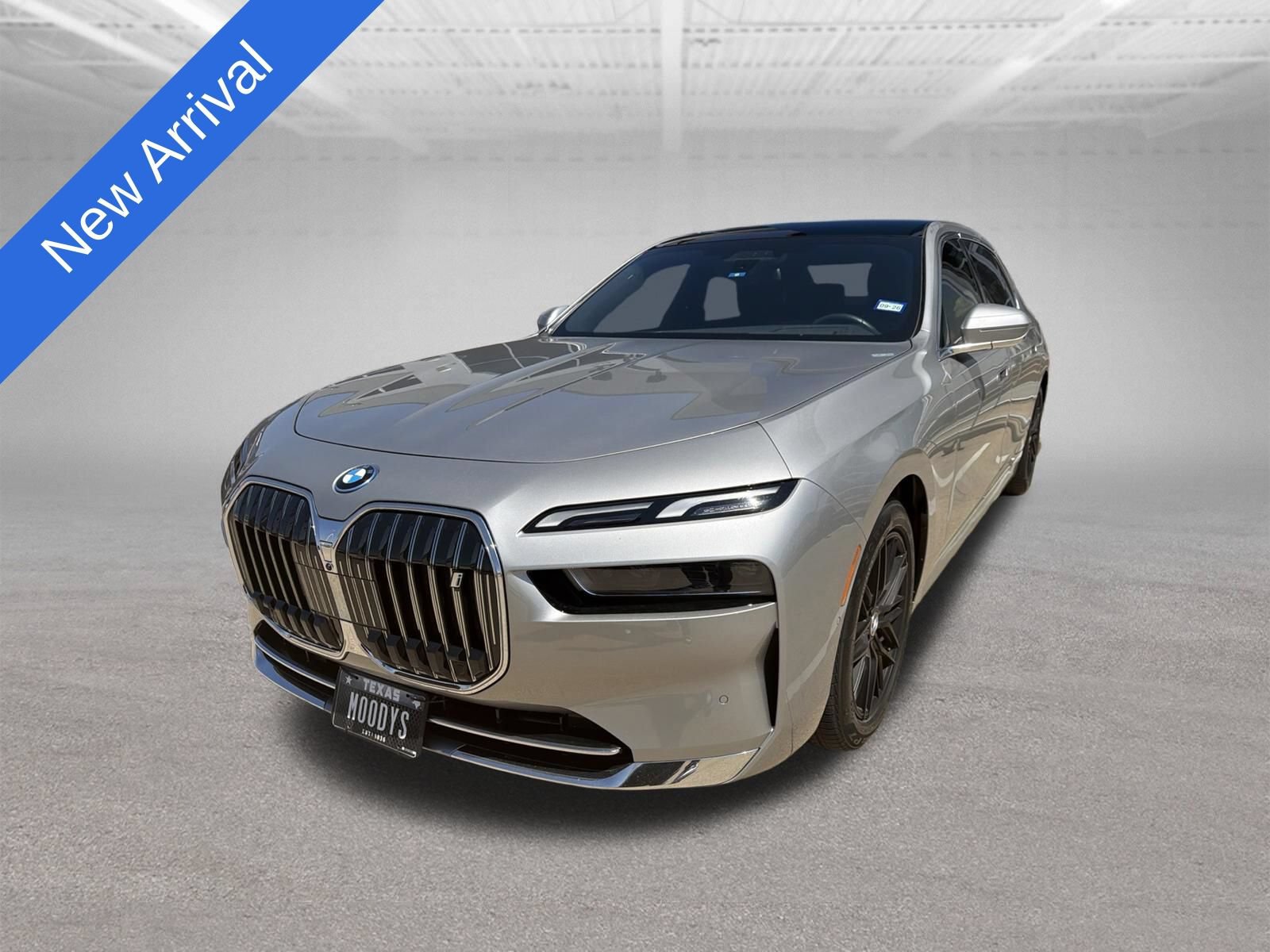 Used 2024 BMW i7 eDrive50 RWD image 1