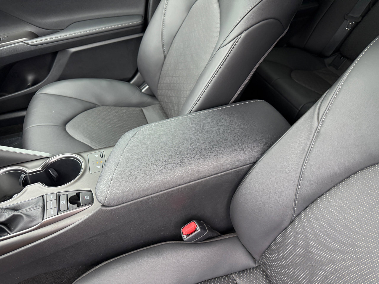 Used 2023 Toyota Camry XSE image 20