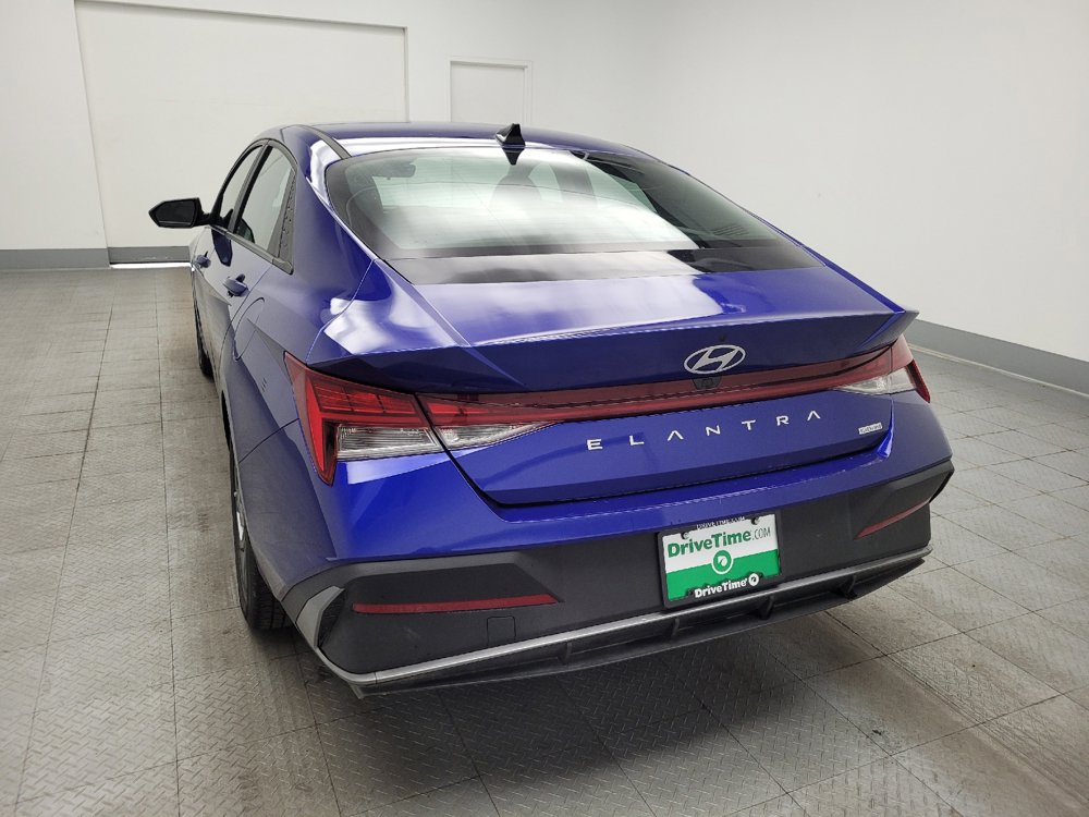 Used 2024 Hyundai Elantra Blue FWD image 6