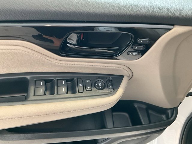 Used 2023 Honda Odyssey Touring image 6