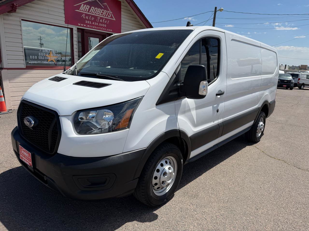 Used 2021 Ford Transit 150 Low Roof AWD image 4