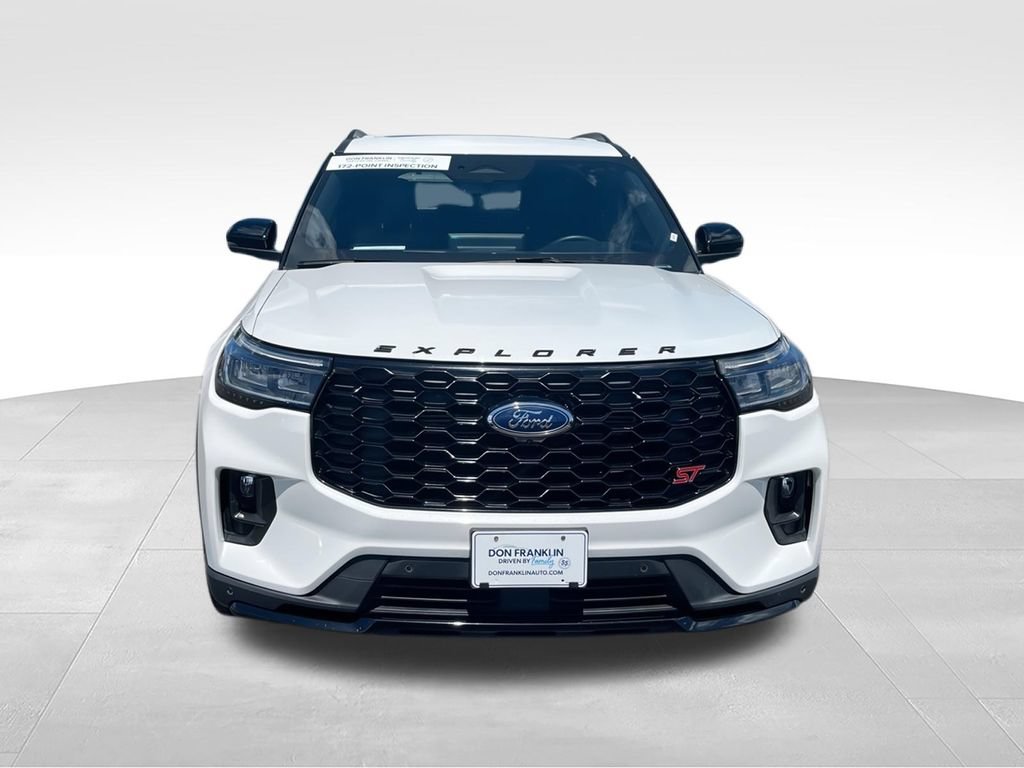 Used 2025 Ford Explorer ST AWD/4WD image 3