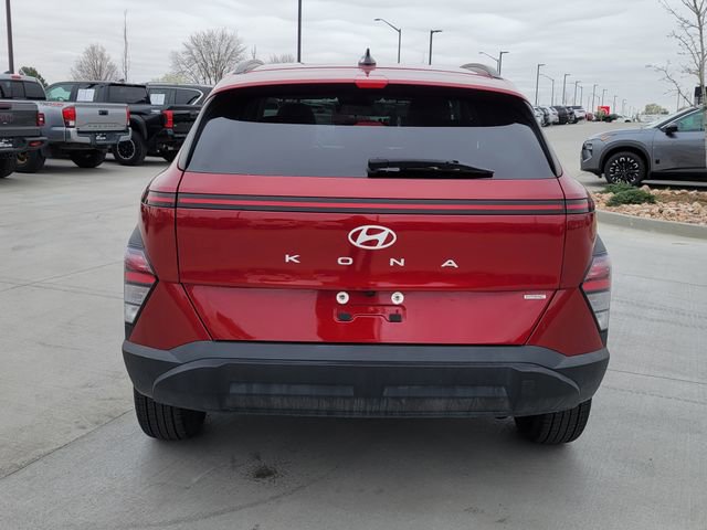 Used 2025 Hyundai Kona SEL image 4