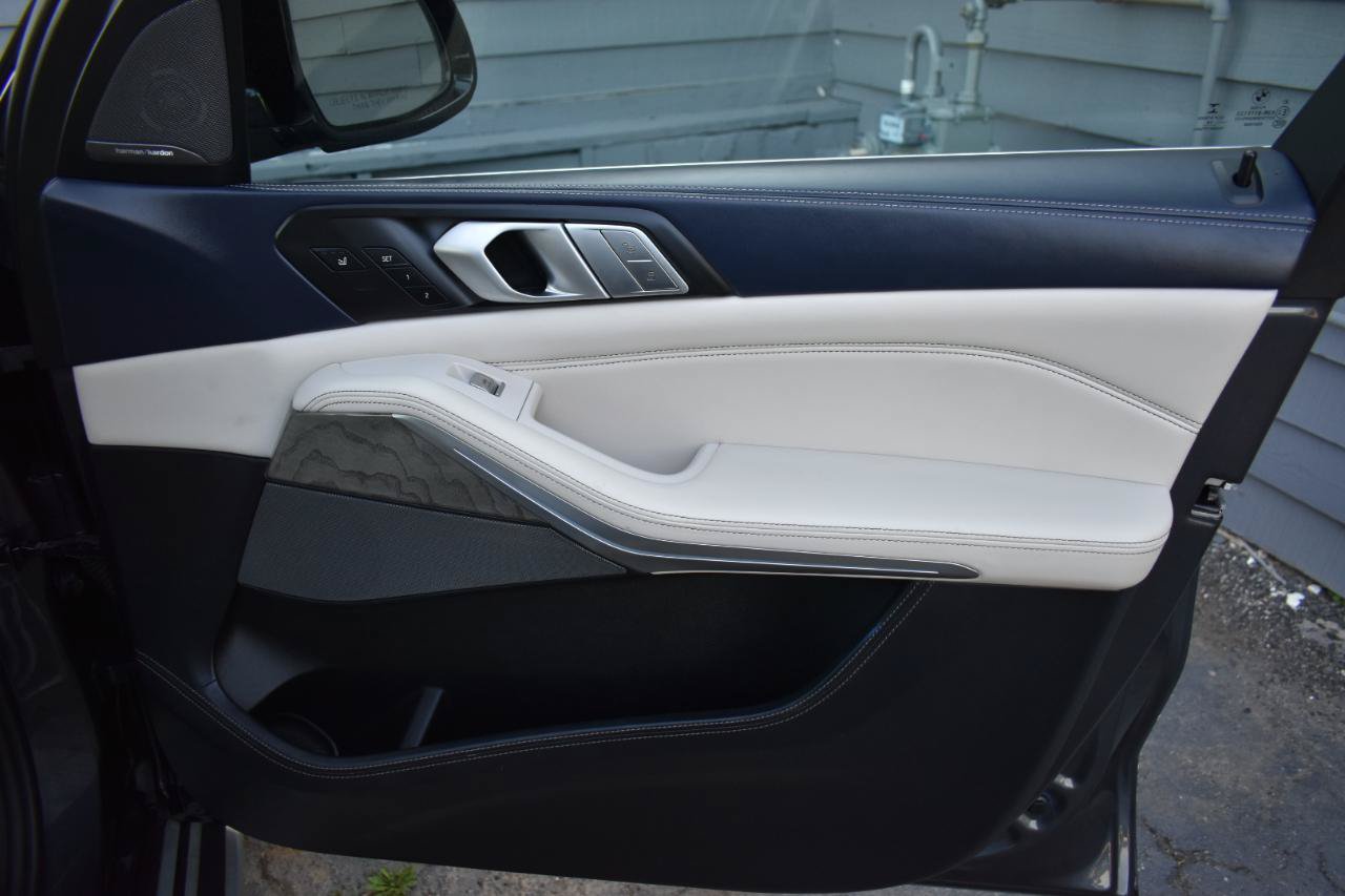 Used 2019 BMW X7 xDrive40i w/ Premium Package AWD/4WD image 40