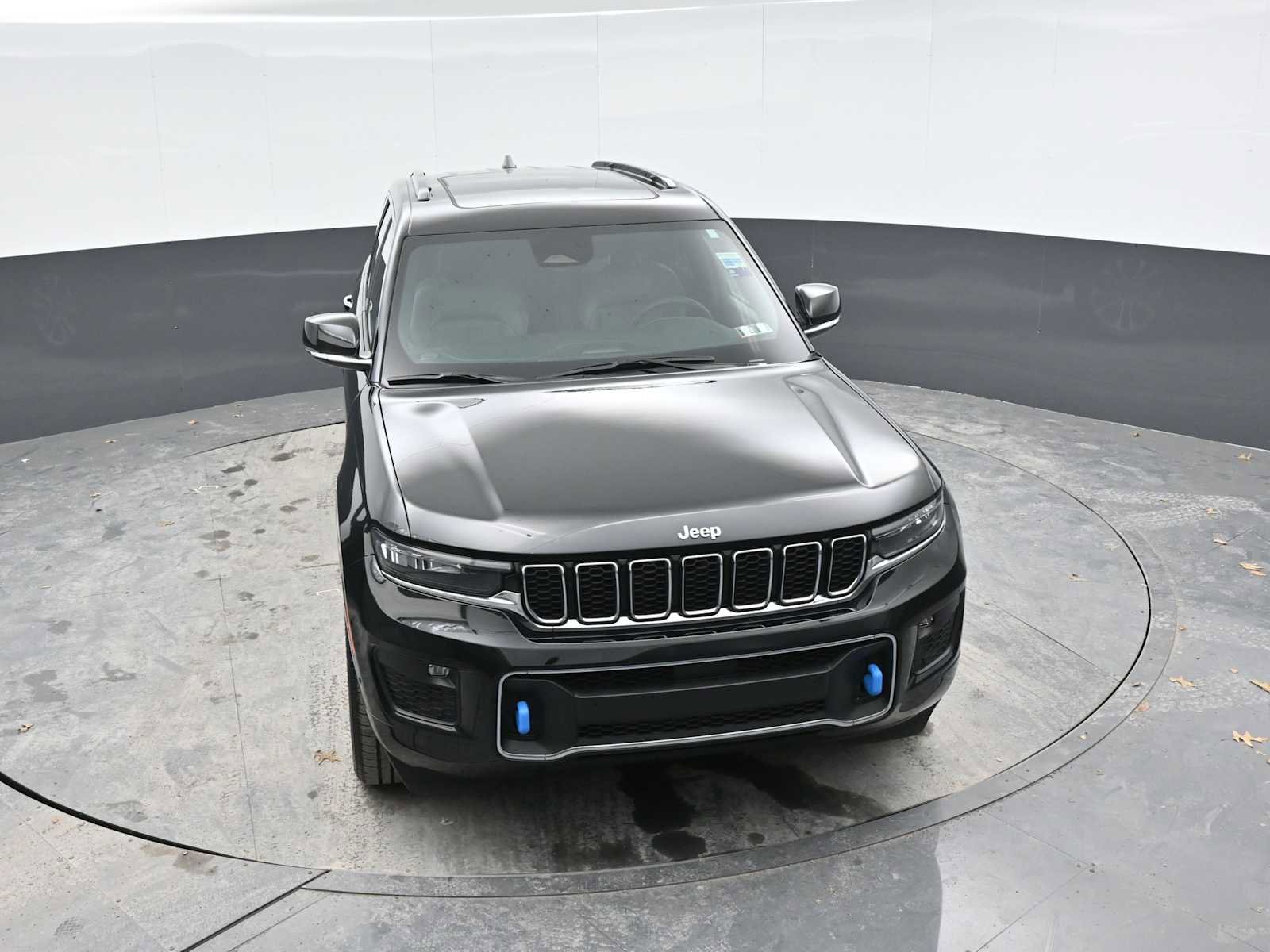 Used 2023 Jeep Grand Cherokee Overland image 30