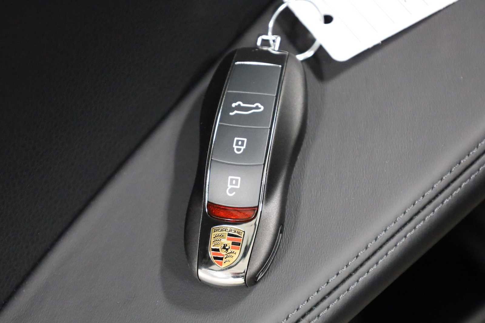 New 2026 Porsche Macan S image 43