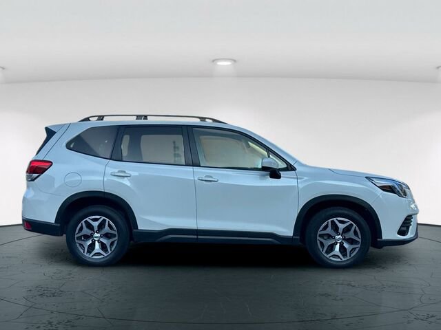 Certified 2023 Subaru Forester Premium image 7