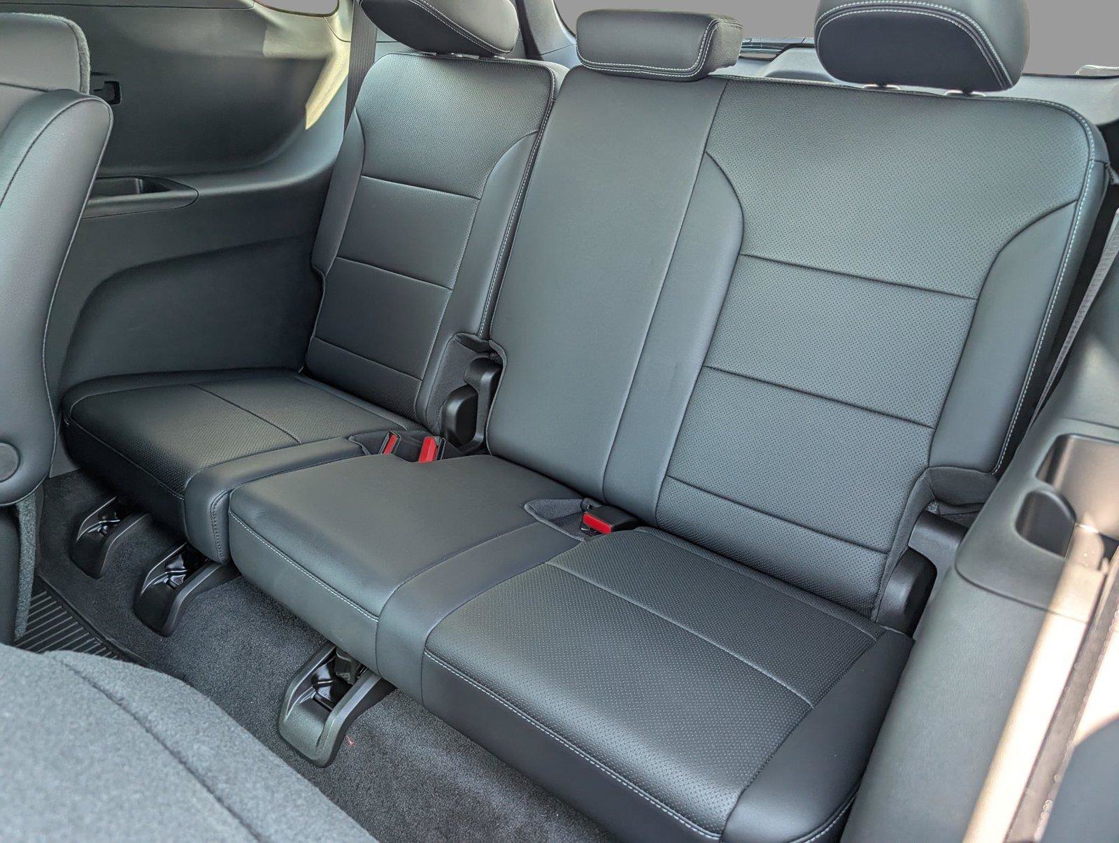 New 2026 Chevrolet Traverse LT w/ Driver Confidence Package FWD image 34