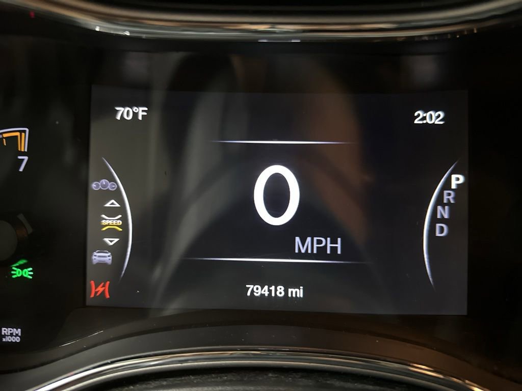 Used 2020 Jeep Grand Cherokee Laredo AWD/4WD image 44