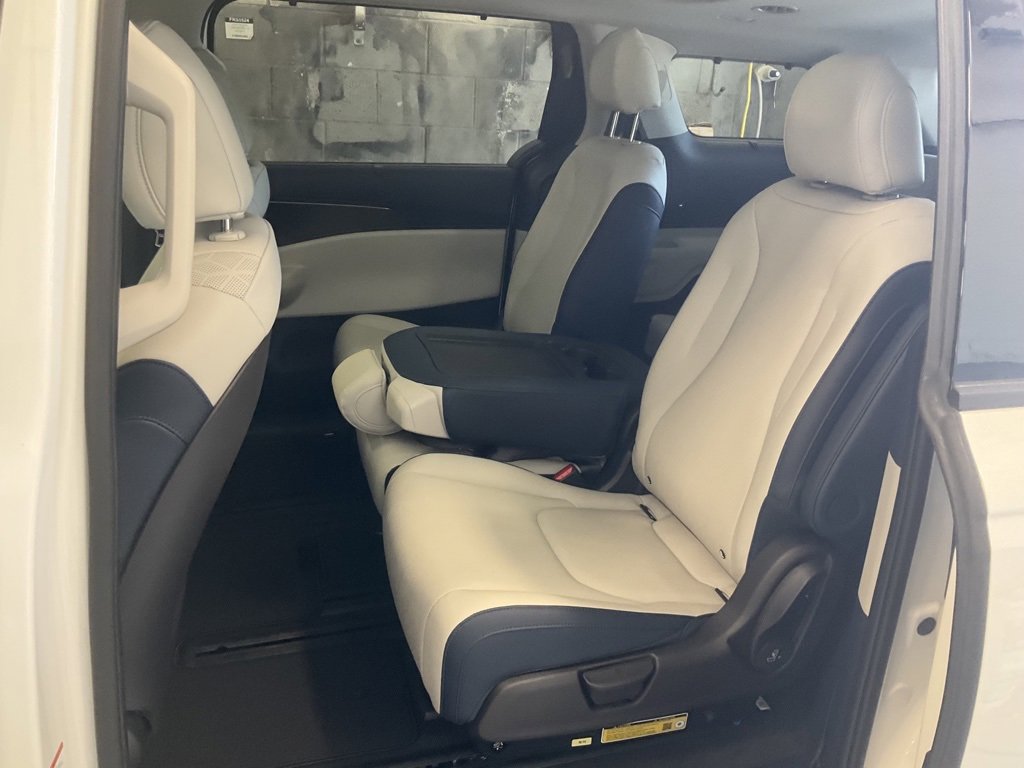 New 2026 Kia Carnival SX w/ SX Dark Edition Package image 23