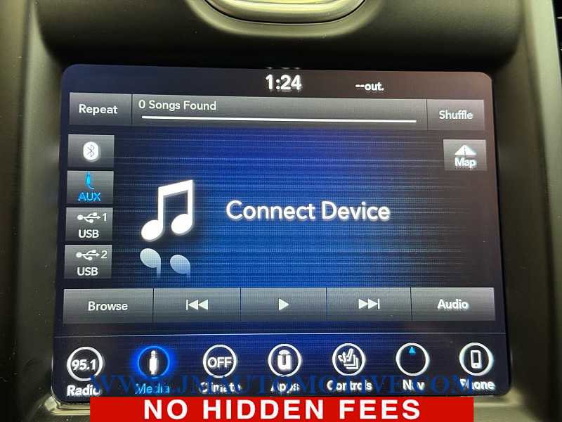 Used 2019 Chrysler 300 Limited image 23