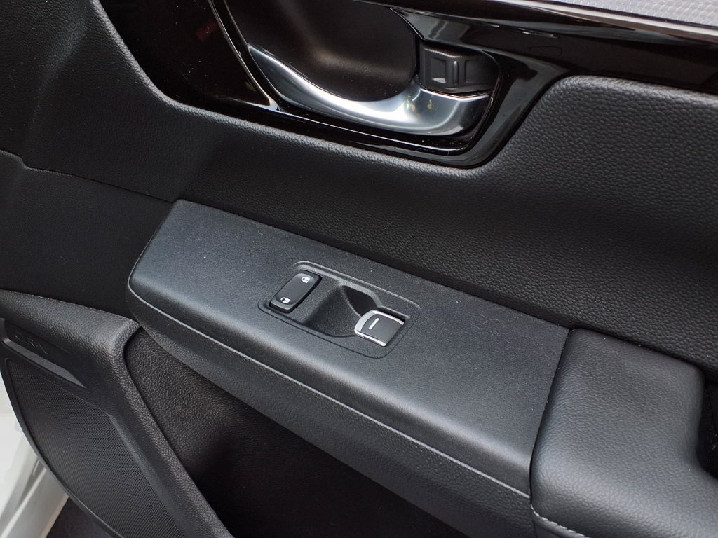 Used 2025 Honda CR-V EX-L image 38