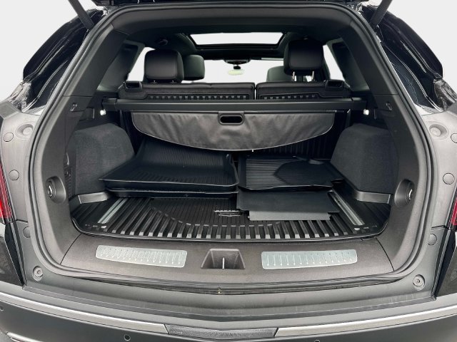 New 2026 Cadillac XT5 Premium Luxury w/ Driver Assist Package FWD image 5