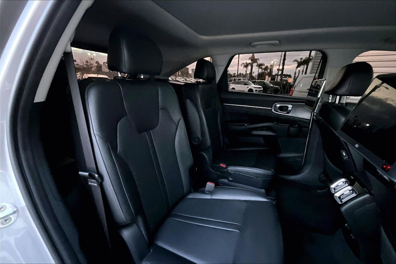 Used 2022 Kia Sorento SX image 27