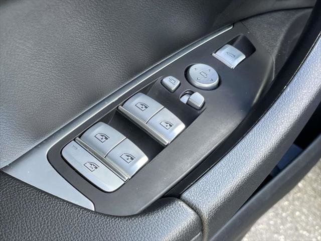 Used 2022 BMW X3 xDrive30i w/ Convenience Package image 17