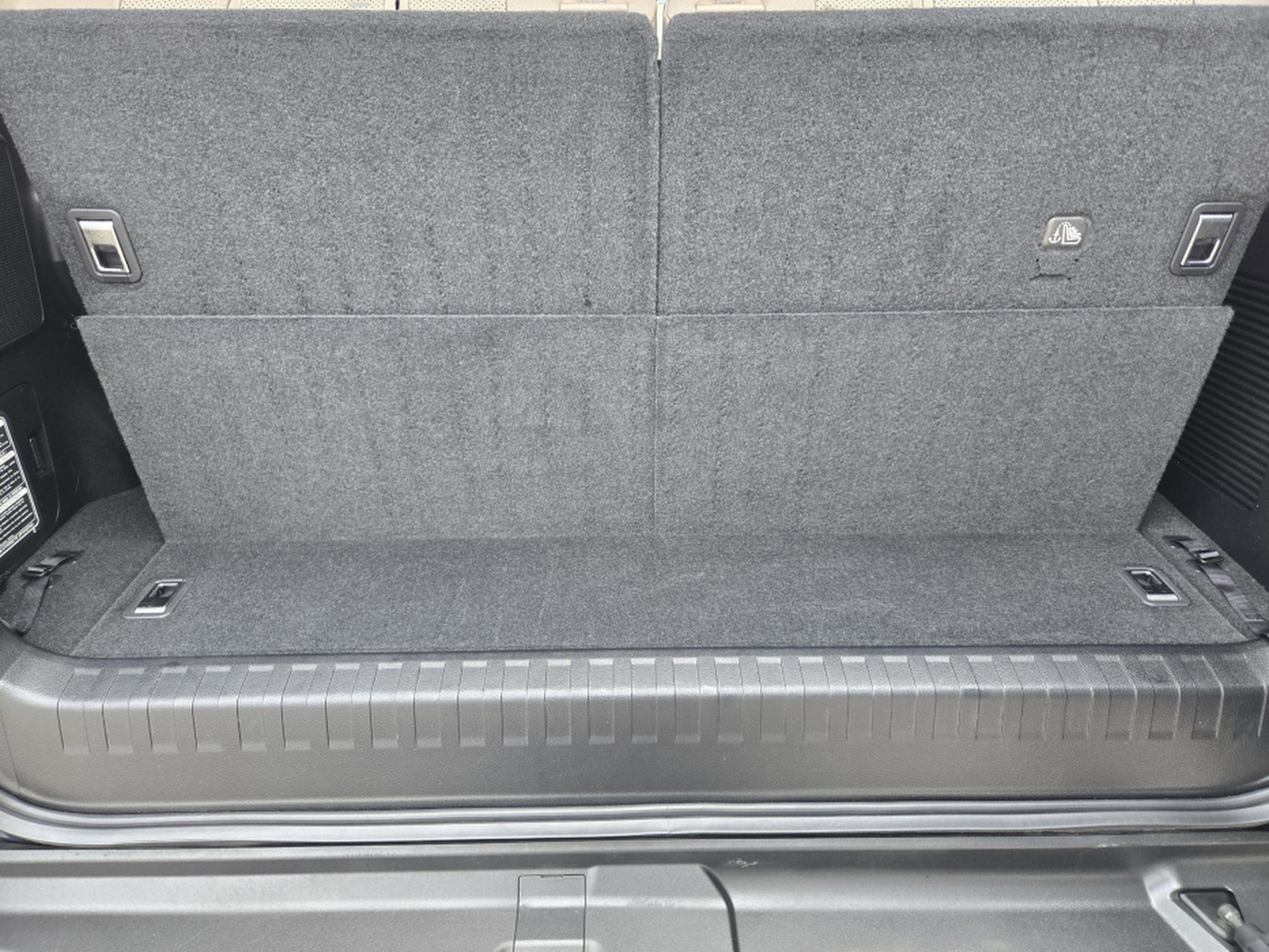 Certified 2023 Lexus GX 460 Premium w/ Accessory Package AWD/4WD image 34