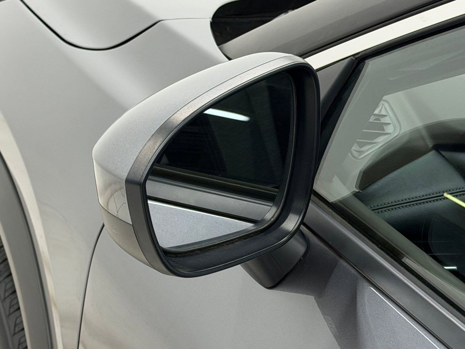 Used 2023 Nissan Rogue SV AWD/4WD image 34