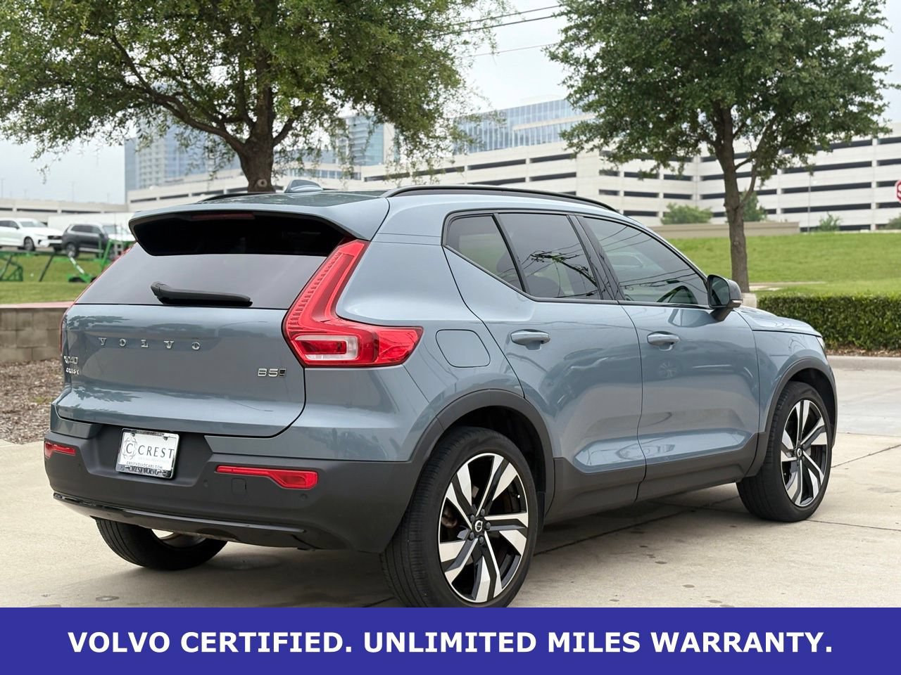 Certified 2023 Volvo XC40 B5 Plus w/ Climate Package AWD/4WD image 7