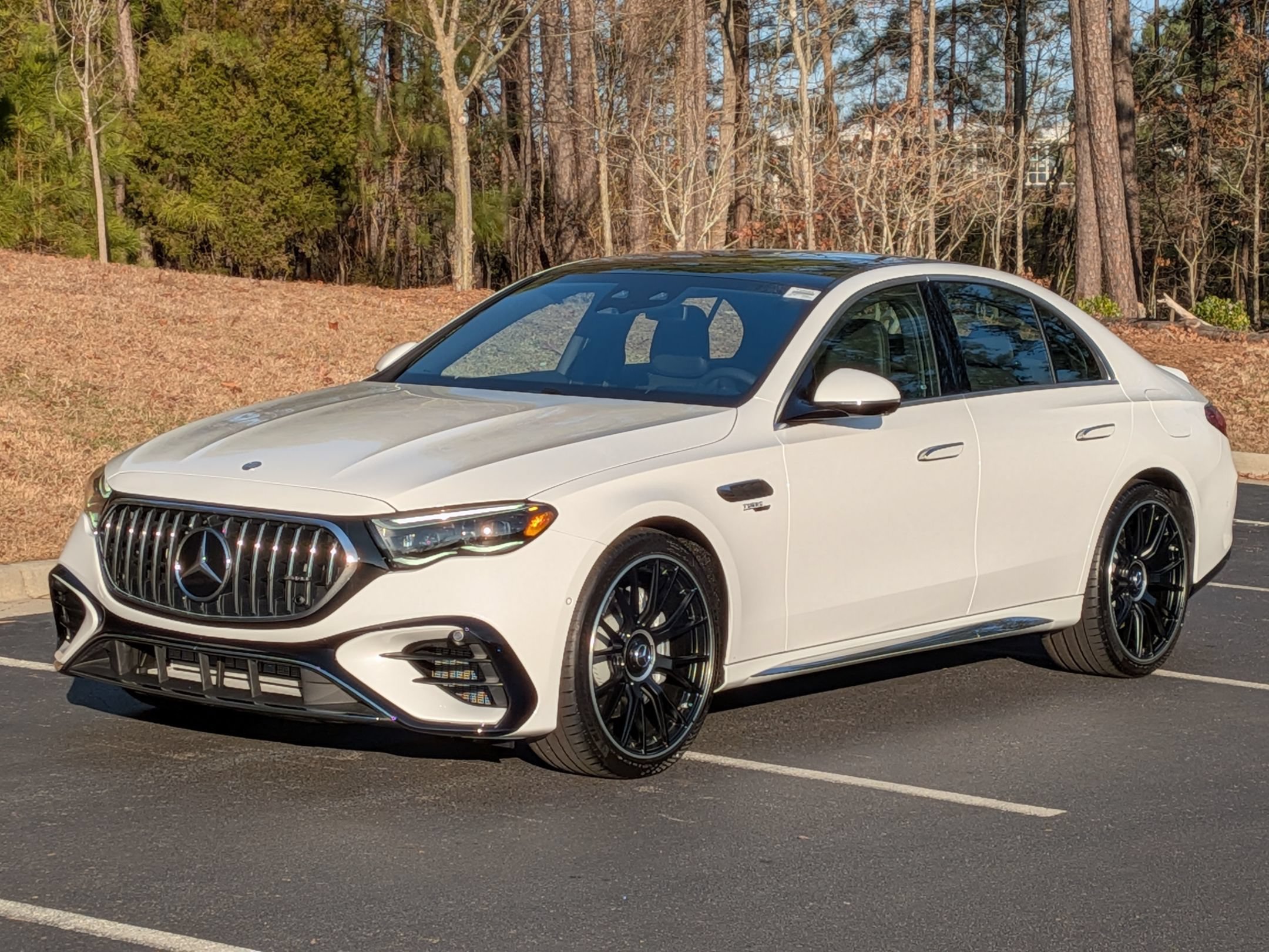 New 2026 Mercedes-Benz E 53 AMG e 4MATIC Sedan image 5