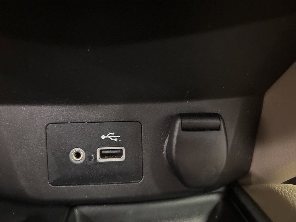 Used 2019 Nissan Rogue SV w/ Premium Package image 24