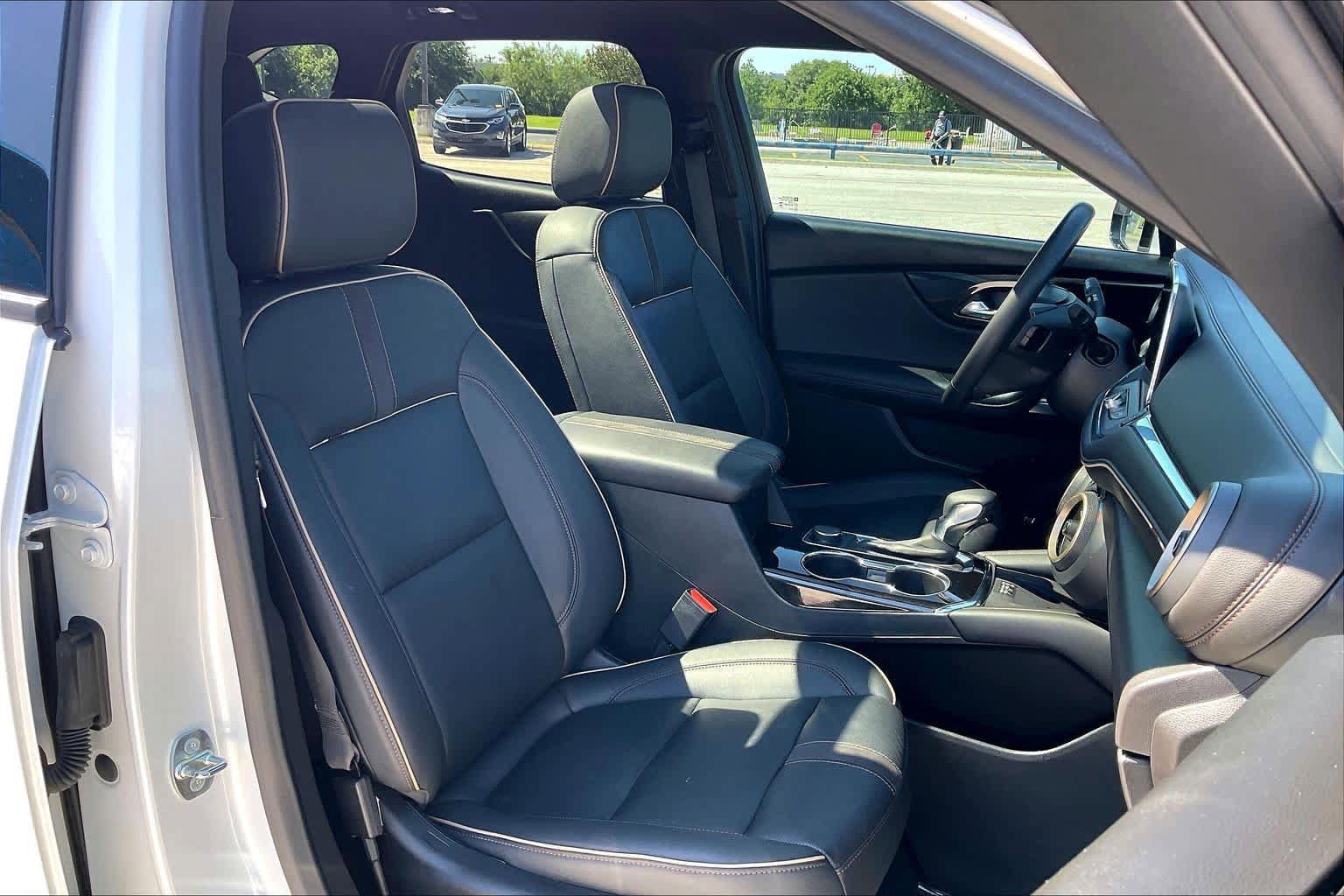 Used 2023 Chevrolet Blazer Premier w/ Driver Confidence II Package FWD image 8