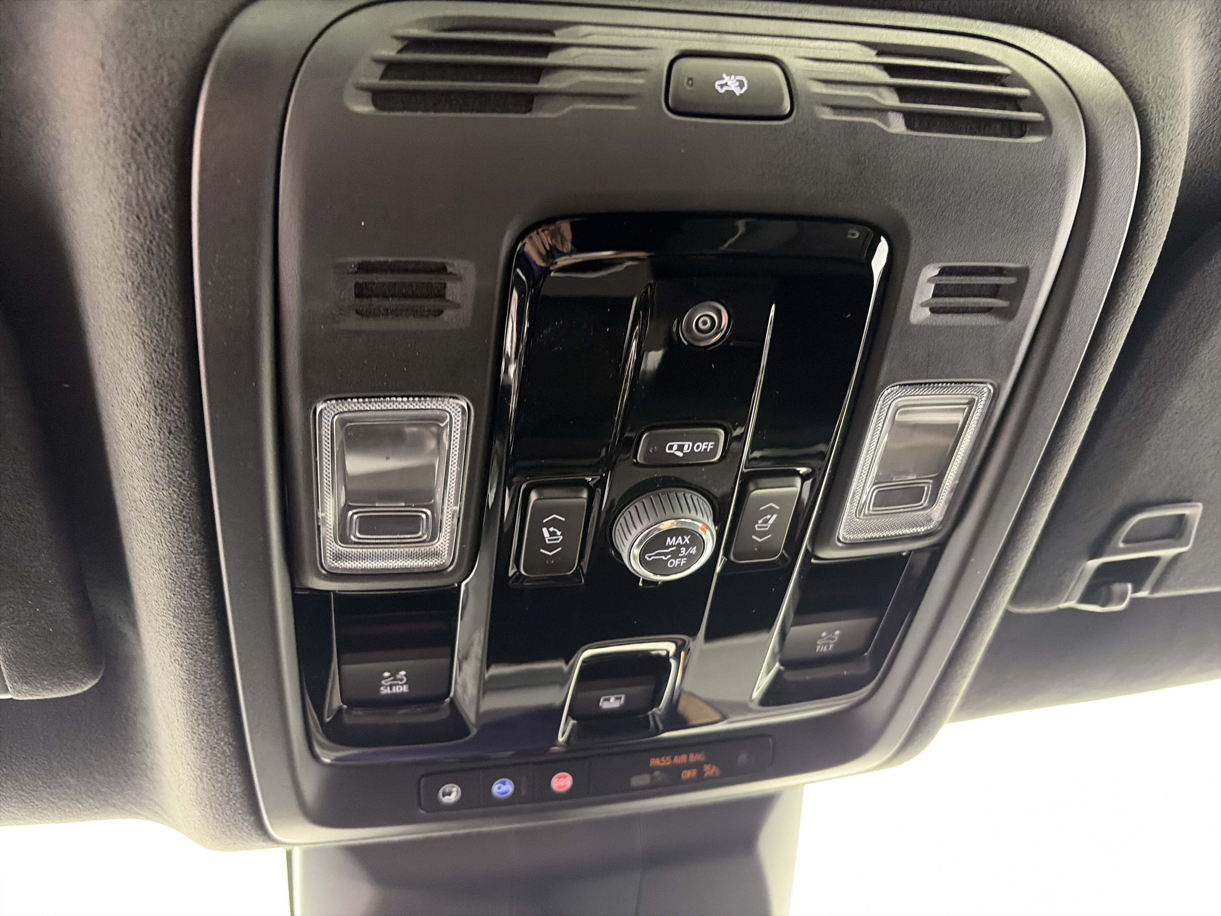 Certified 2026 Cadillac Escalade ESV Platinum Sport w/ LPO, ONYX Package AWD/4WD image 45
