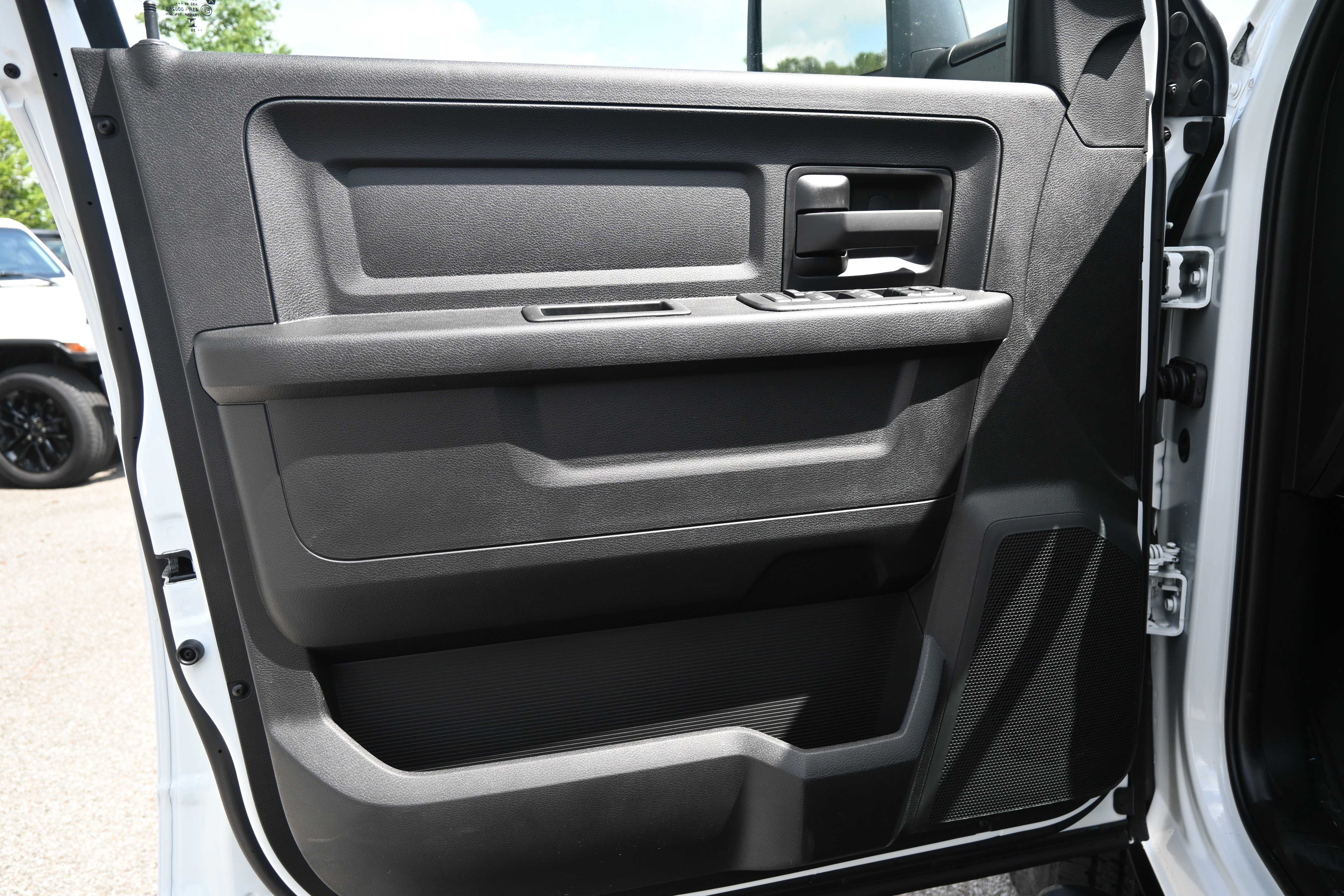 New 2026 RAM 2500 Tradesman AWD/4WD image 14