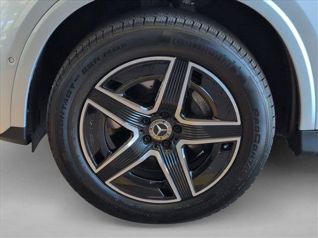 Used 2025 Mercedes-Benz GLC 350e 4MATIC image 24