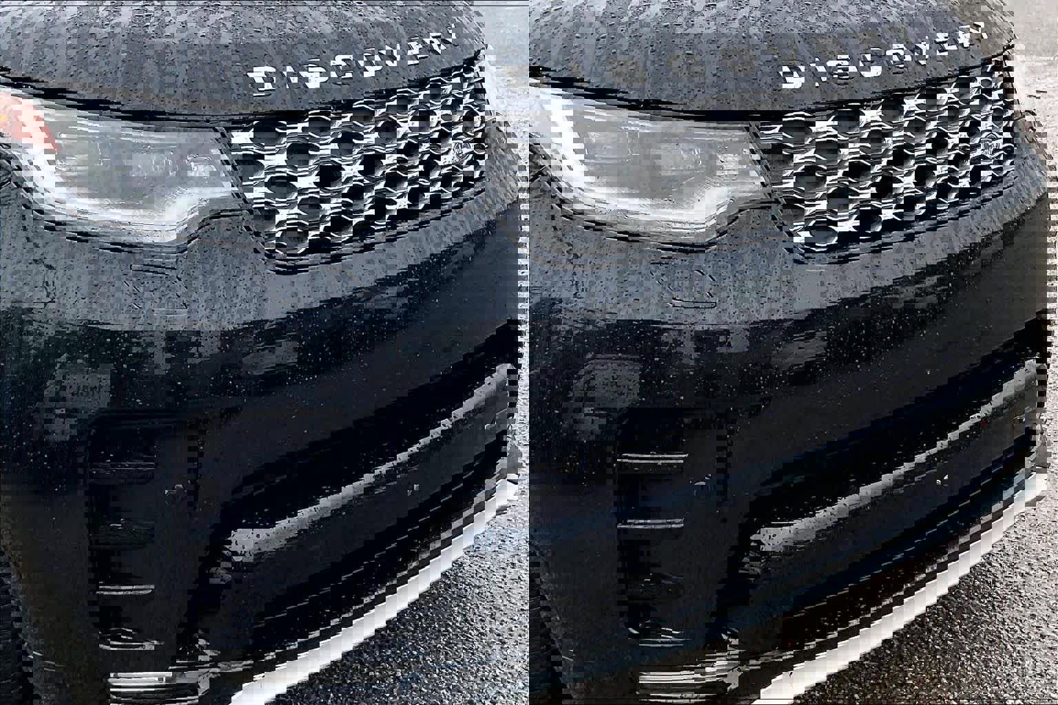 Used 2023 Land Rover Discovery Metropolitan Edition AWD/4WD image 30