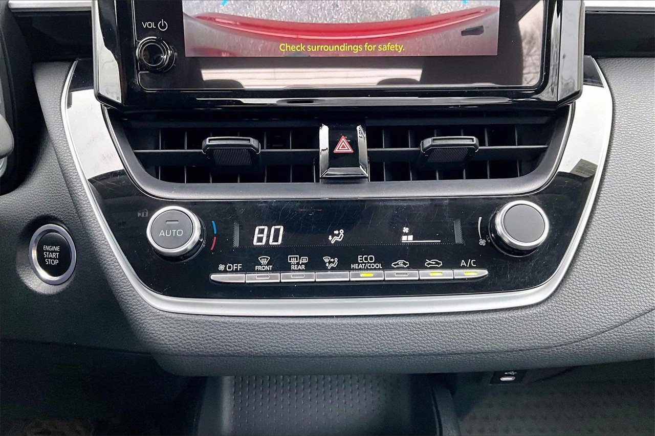 Used 2024 Toyota Corolla LE image 17