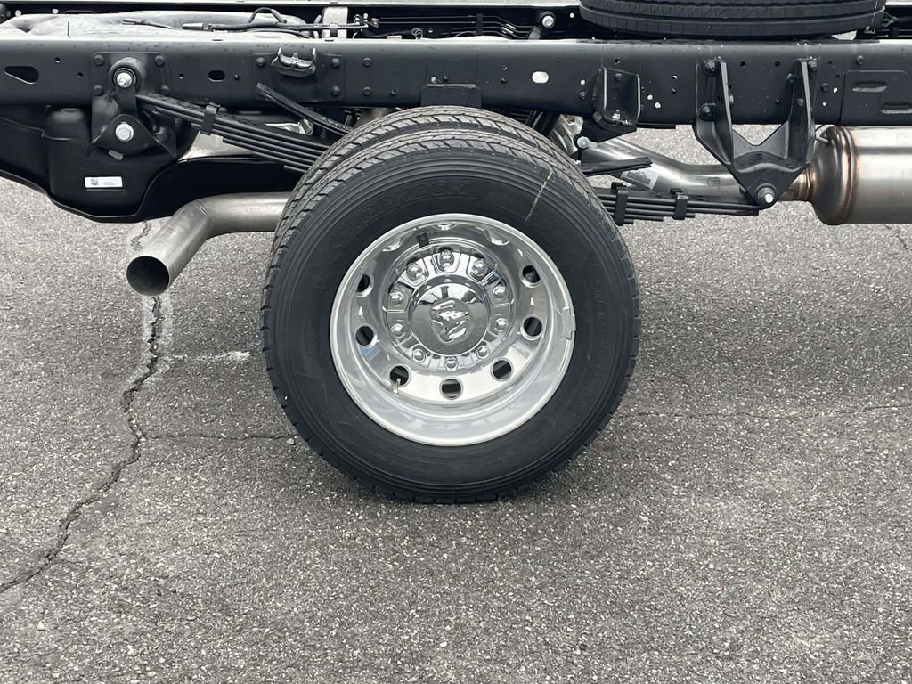 New 2026 RAM 5500 Tradesman w/ Chrome Appearance Group image 12
