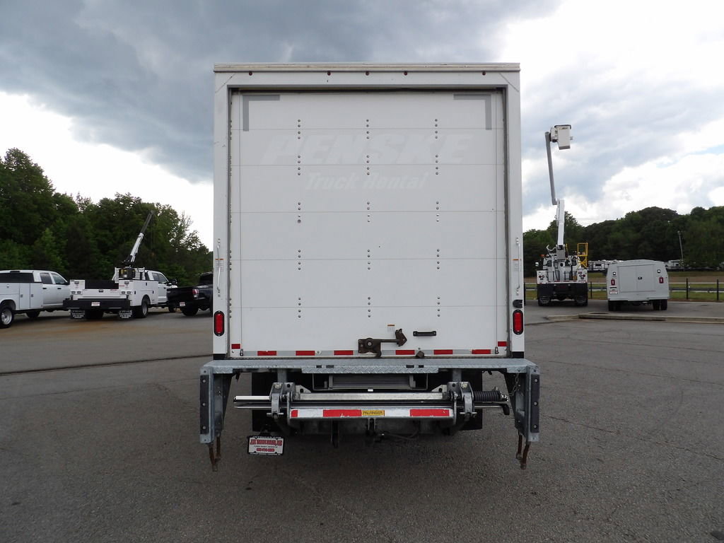 Used 2020 Isuzu NPR RWD image 6