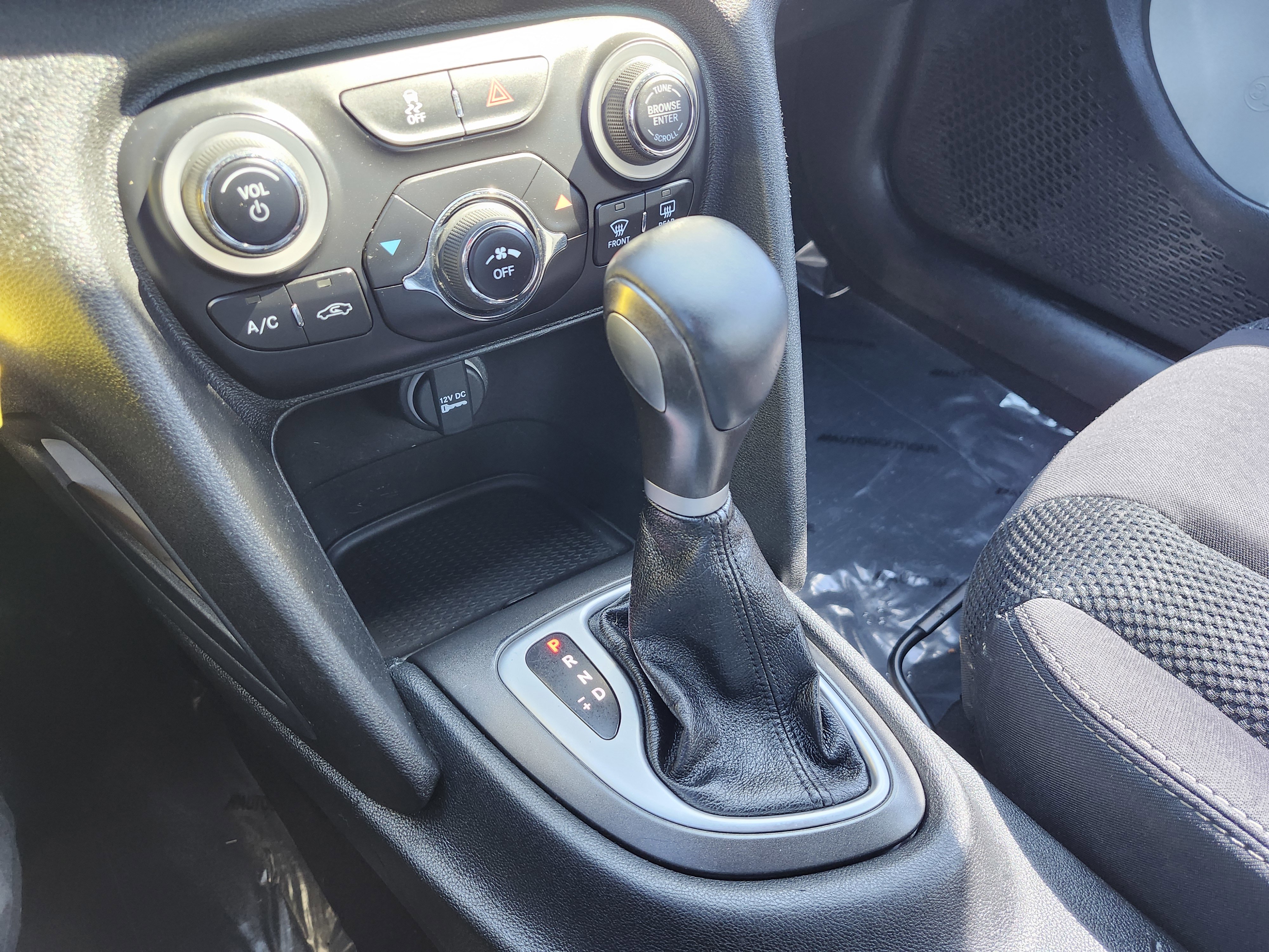 Used 2015 Dodge Dart SXT w/ Sun/Sound Group image 30