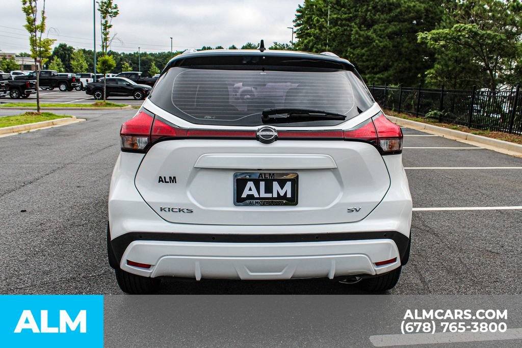 Used 2023 Nissan Kicks SV FWD image 10