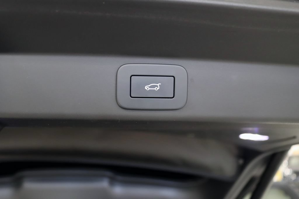 Used 2023 Land Rover Range Rover Sport SE AWD/4WD image 40