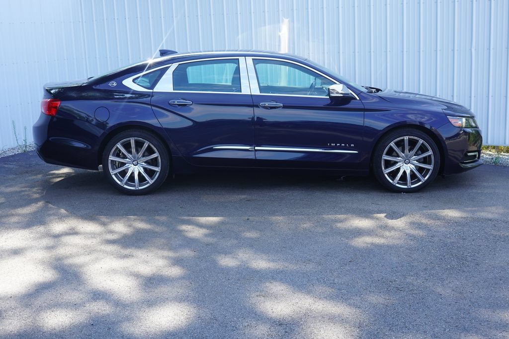 Used 2018 Chevrolet Impala Premier FWD image 2
