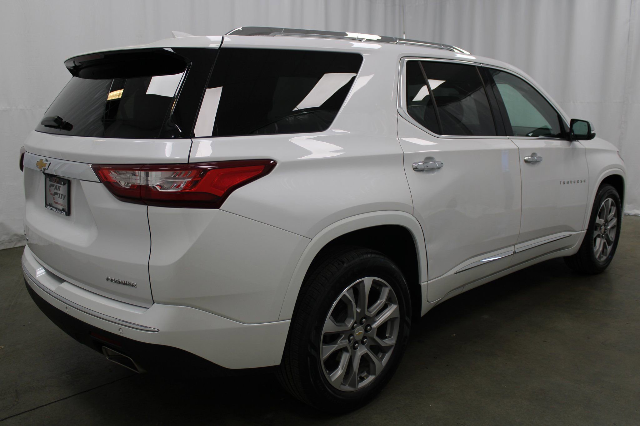 Used 2021 Chevrolet Traverse Premier w/ LPO, Floor Liner Package image 6