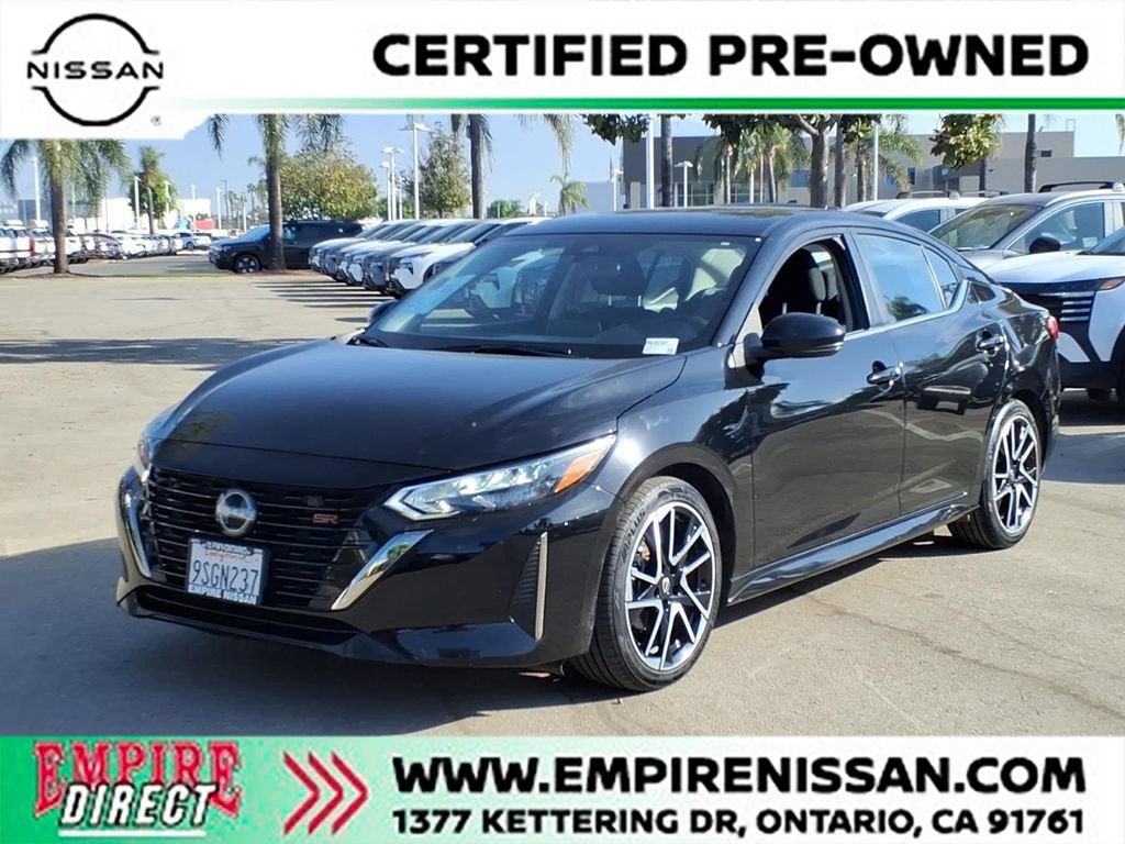 Certified 2025 Nissan Sentra SR FWD image 1