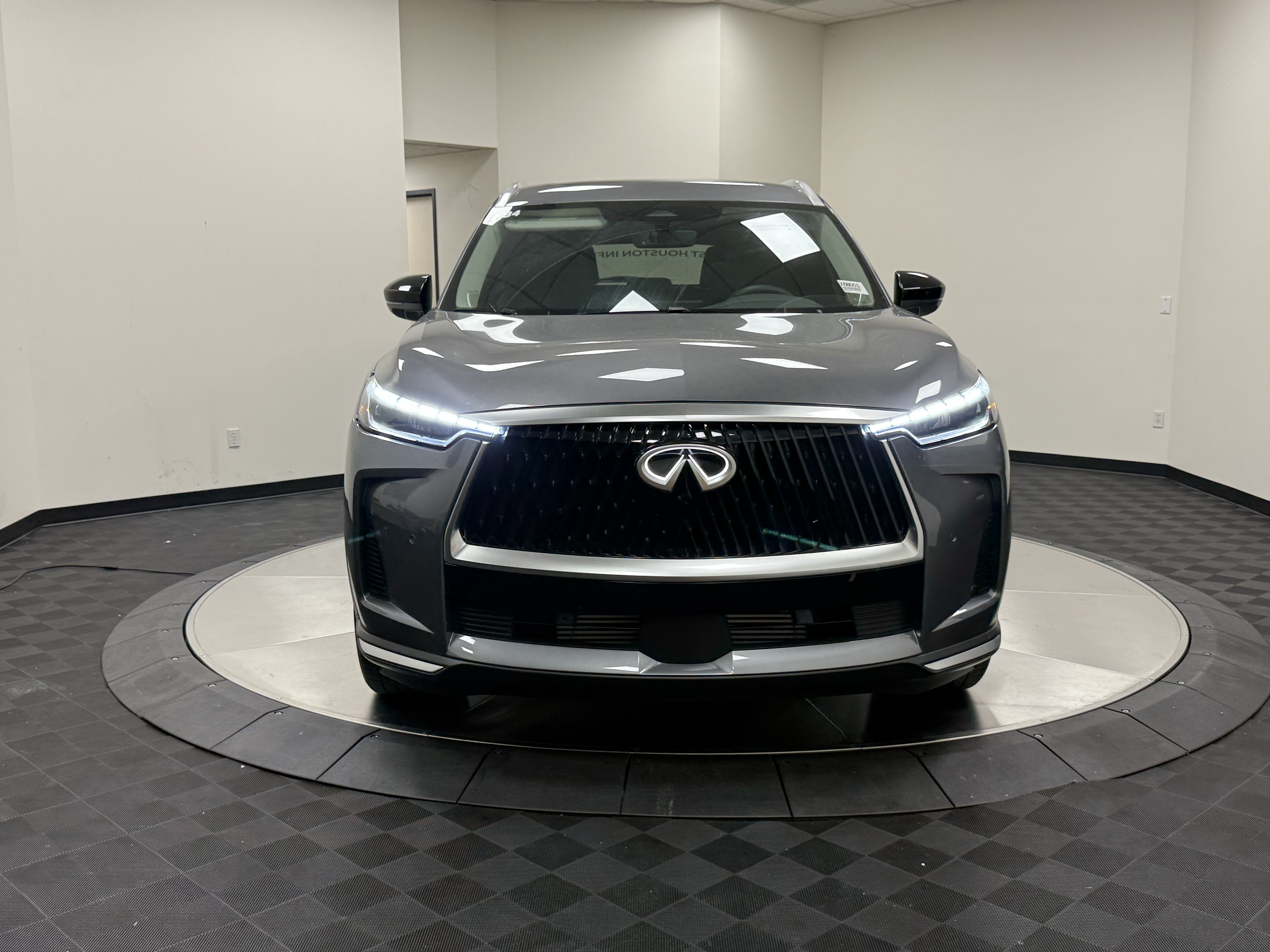 Certified 2027 INFINITI QX60 Luxe w/ Cargo Package FWD image 2