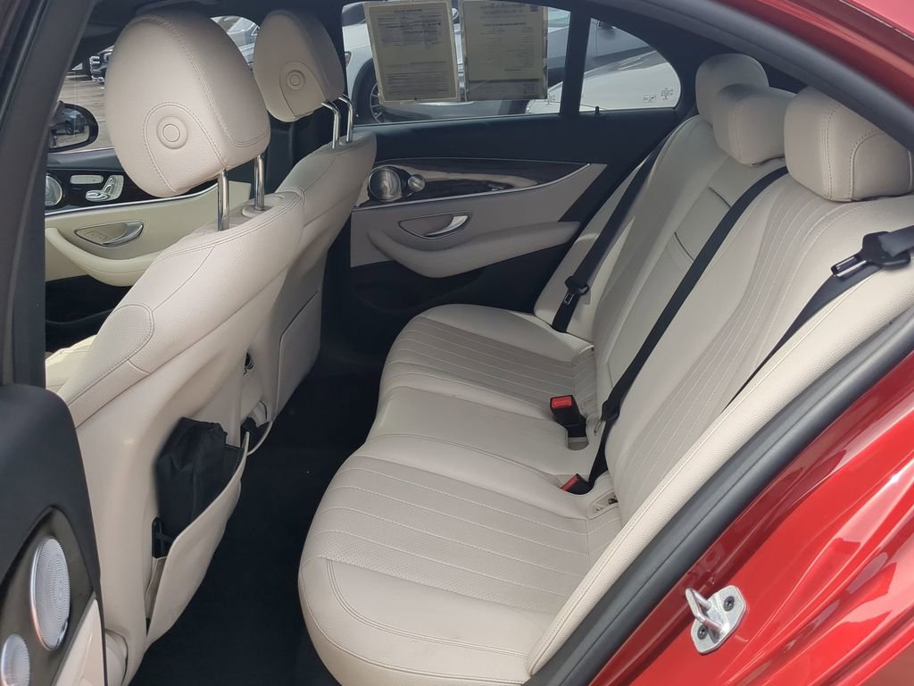 Used 2020 Mercedes-Benz E 350 Sedan image 5