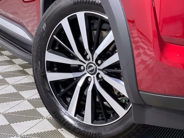 Used 2023 Nissan Pathfinder Platinum image 10